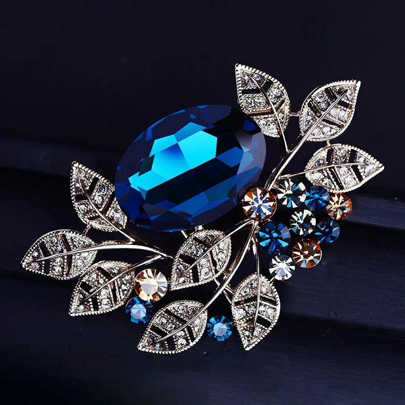 High-end Exquisite Colorful Hollow Leaf Brooch Coat Cardigan Suit Pin Brooch Female Elegant Atmosphere Clothing Accessories