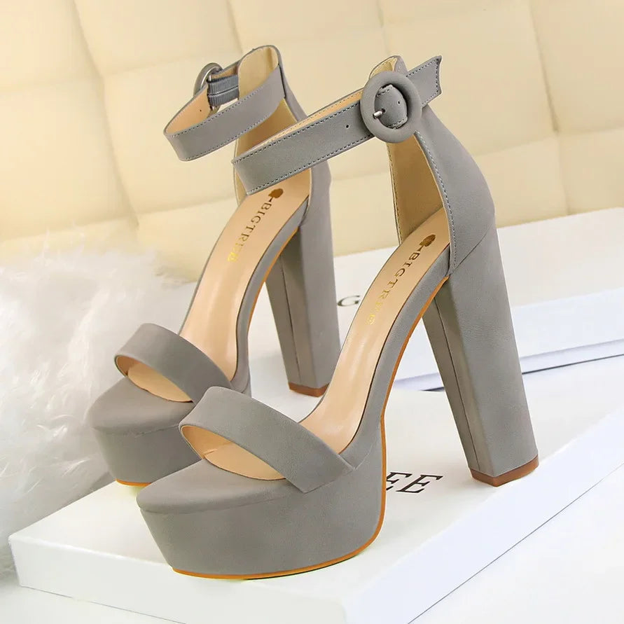 Ladies Shoes Pumps Platform High Heel Fashion Party Wedding Shoes Bridal Nightclub Sexy Summer Sandals Peep Toe Large Size 42 43