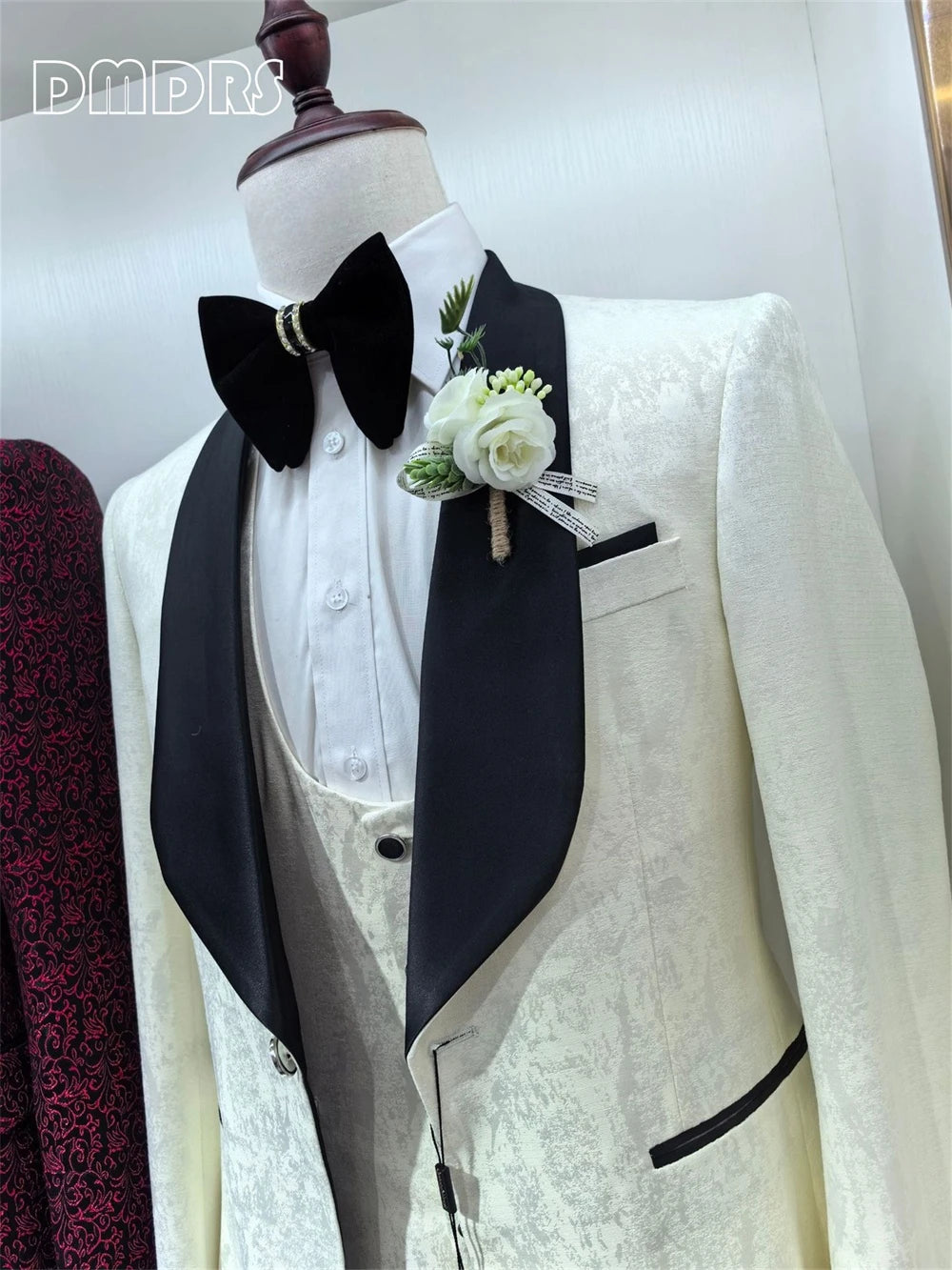 Designer fashion Men's Suit Set 3 Pieces Blazer Vest Pants Slim Fitting Suits One Button Shawl Neck Party Prom Tuxedo For Men