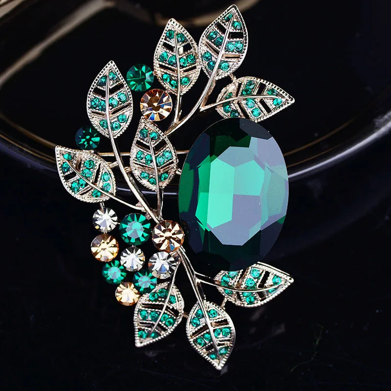 High-end Exquisite Colorful Hollow Leaf Brooch Coat Cardigan Suit Pin Brooch Female Elegant Atmosphere Clothing Accessories